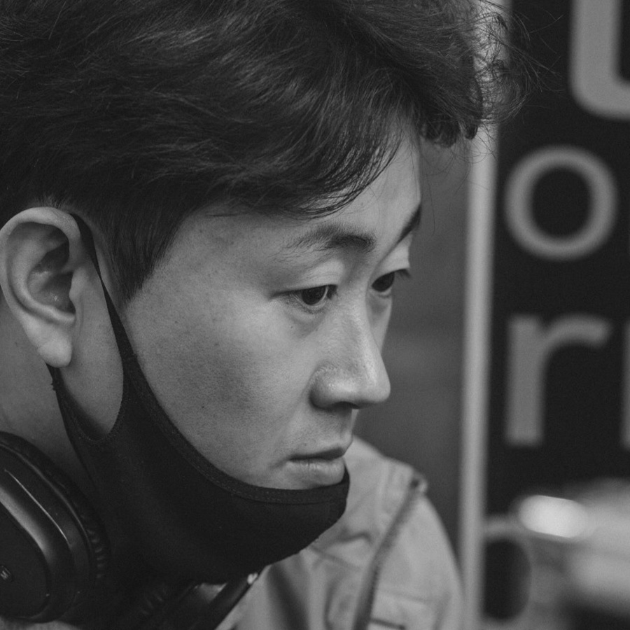 監督　パク･ホンジュン（박홍준）